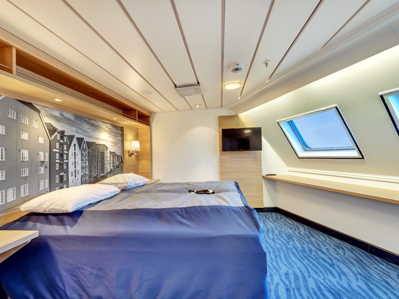 Expedition Suite | Suite on upper deck